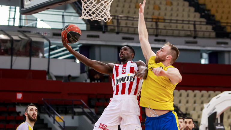 Φιλική νίκη για τον Ολυμπιακό