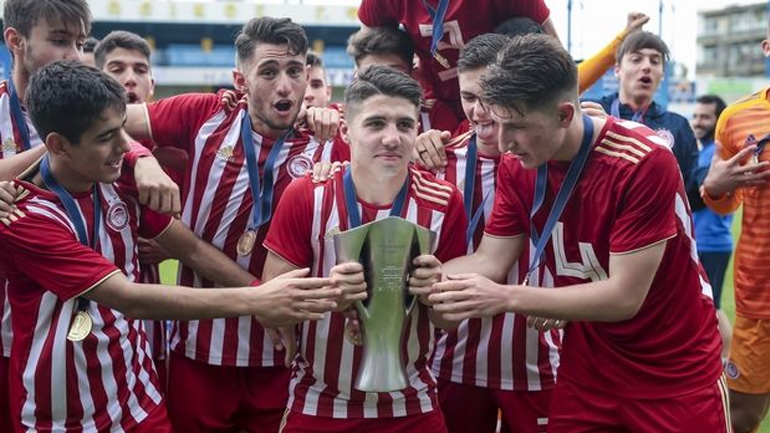 Κατέκτησαν το πρωτάθλημα της Super League οι Έφηβοι του Ολυμπιακού