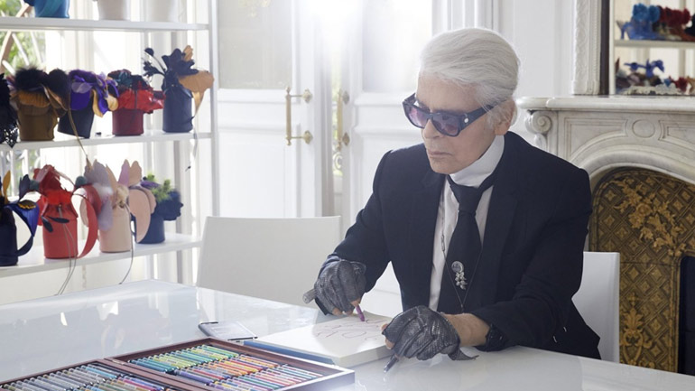 Ο οίκος Fendi διοργανώνει επίδειξη μόδας προς τιμήν του Karl Lagerfeld!