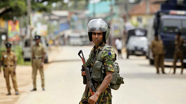 Σρι Λάνκα: Η αστυνομία αναζητεί 140 άτομα που είχαν διασυνδέσεις με το Ισλαμικό Κράτος