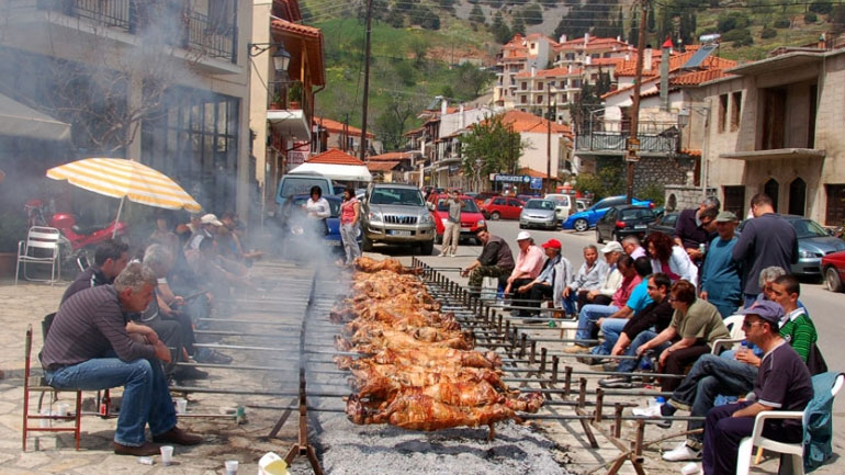 Πάσχα 2019: Έθιμα και παραδόσεις της Ρούμελης