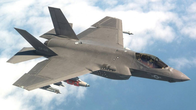Θρίλερ με τη συντριβή αμερικανικού F-35 A στη θάλασσα της Ιαπωνίας