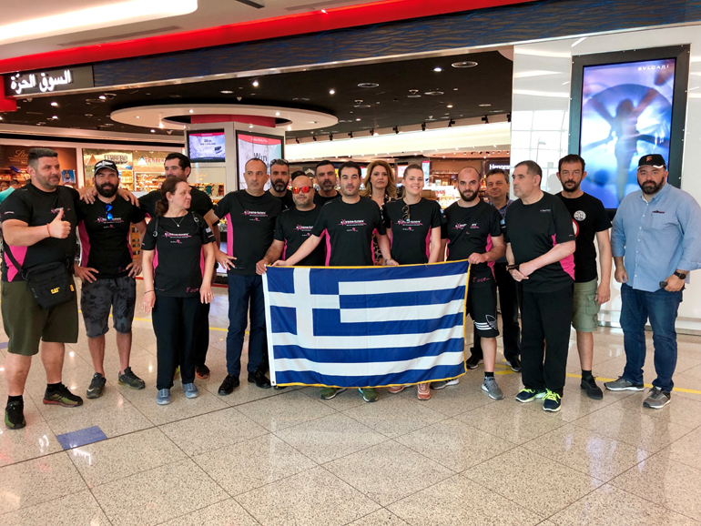 H ομάδα Extreme Tuners πανηγύρισε στο Ντουμπάι την τεράστια επιτυχία...