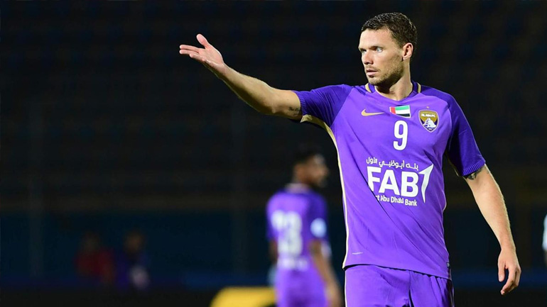 Διαψεύδει τα σενάρια για Μπεργκ ο Ολυμπιακός