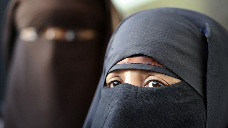 Η Σρι Λάνκα απαγορεύει το νικάμπ, μετά τις επιθέσεις τζιχαντιστών Η Σρι Λάνκα απαγορεύει το νικάμπ, μετά τις επιθέσεις τζιχαντιστών