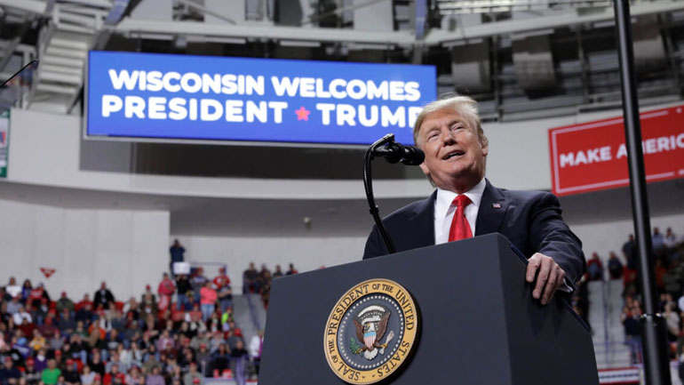 ΗΠΑ: Ο Τραμπ σνόμπαρε και πάλι το ετήσιο δείπνο της Ένωσης Ανταποκριτών του Λευκού Οίκου