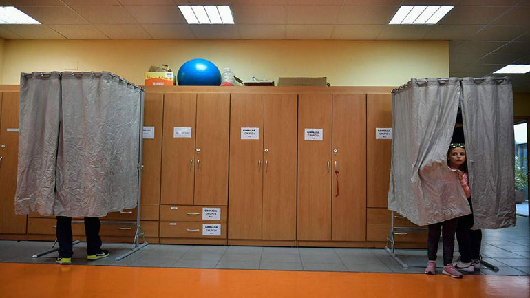 Στο αυξημένο 60,7% η συμμετοχή στις ισπανικές εκλογές μέχρι τις 19:00