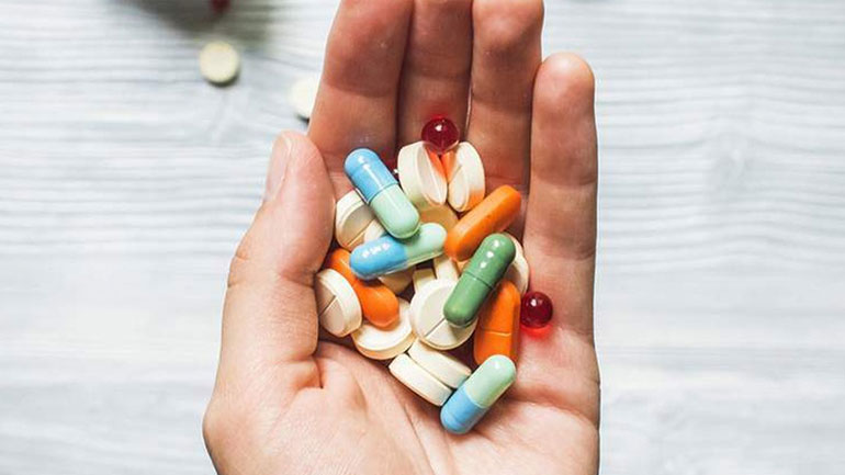 Ο κίνδυνος για τις γυναίκες που παίρνουν πολλά αντιβιοτικά