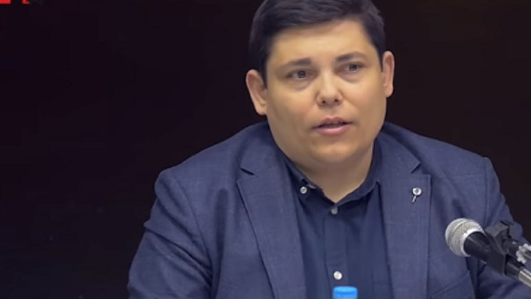 Γιάννης Μπουρνούς: Στη ΝΔ συζητούν για τους Podemos, ενώ είναι το πρώην κόμμα του Ραχόι που κατέρρευσε