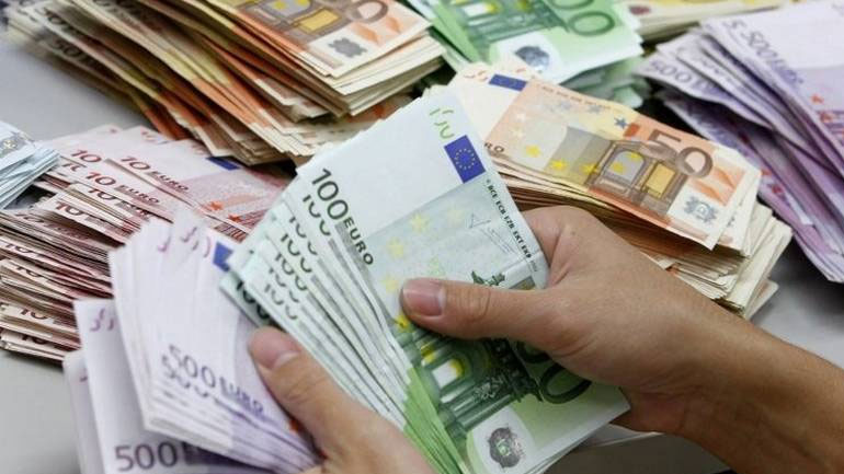 Στα 104 δισ. ευρώ οι ληξιπρόθεσμες οφειλές προς το Δημόσιο