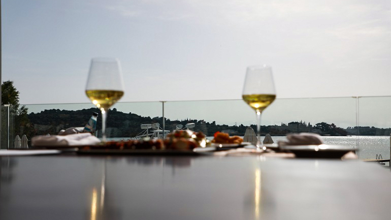 Ρεσιτάλ gourmet του Μωράκη στο Nikki Beach