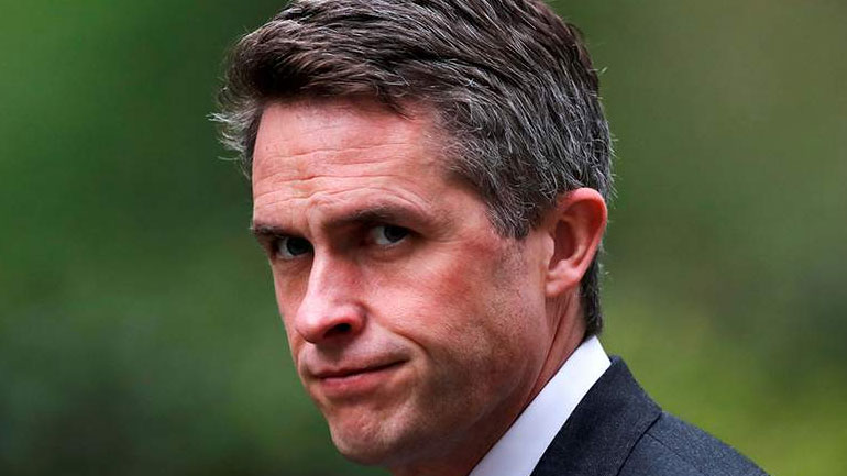 Βρετανία: Ο αποπεμφθείς υπ. Άμυνας αρνείται κατηγορηματικά κάθε συμμετοχή στη διαρροή