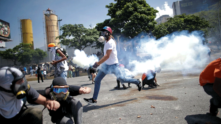 Βενεζουέλα: Συγκρούσεις μεταξύ διαδηλωτών και δυνάμεων ασφαλείας