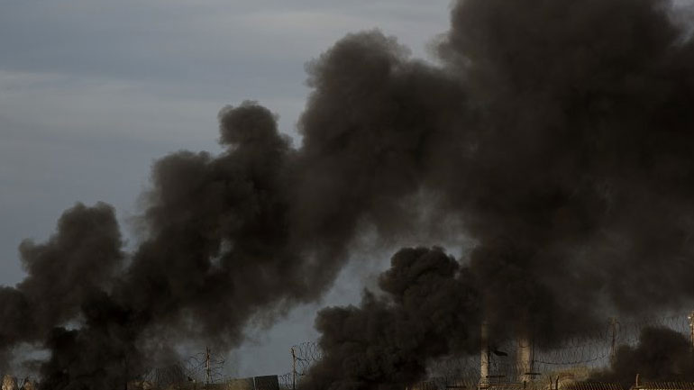 Λωρίδα της Γάζας: Ισραηλινές αεροπορικές επιδρομές σε αντίποινα για την εκτόξευση αυτοσχέδιων εκρηκτικών μηχανισμών