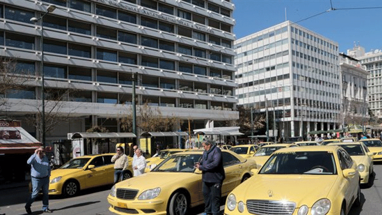 Τι αλλάζει στις συναλλαγές με κάρτα στις εφαρμογές ταξί