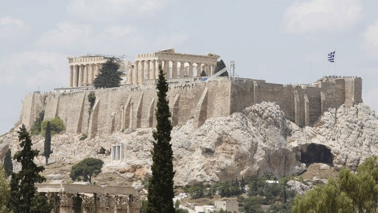 Εργασίες στον ιστό της σημαίας στην Ακρόπολη την Παρασκευή