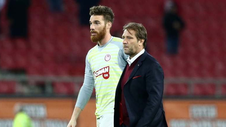 Μαρτίνς: «Θέλει να συνεχίσει στον Ολυμπιακό ο Σα»