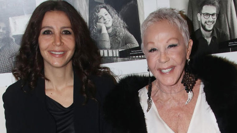 Μαρία Ελένη Λυκουρέζου: Το συγκινητικό μήνυμα για τη γιορτή της μητέρα της!