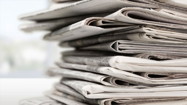 Τα πρωτοσέλιδα των κυριακάτικων εφημερίδων Τα πρωτοσέλιδα των κυριακάτικων εφημερίδων