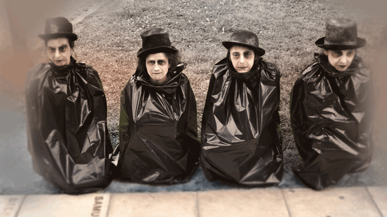 «Περιμένοντας τον Γκοντό» από τη θεατρική Ομάδα Κωφών «Τρελά Χρώματα»