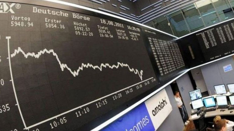 Βουτιά καταγράφουν οι μετοχές στις ευρωαγορές – Yποχωρεί το ευρώ