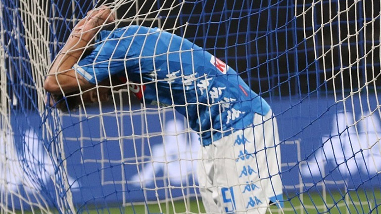 Νίκη στο φινάλε για τη Νάπολι