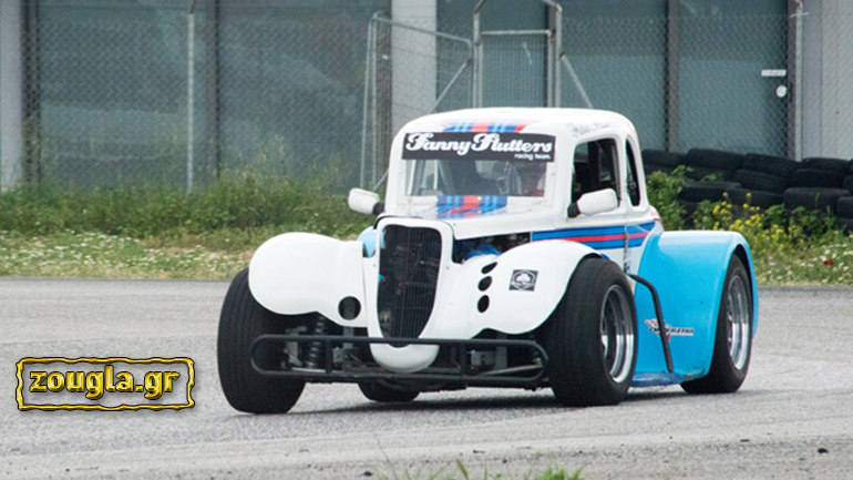 Legend Cars και… κορυφαία οδηγική απόλαυση