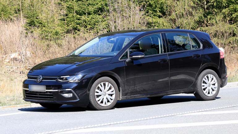 Αποκαλύφθηκε το νέο VW Golf Αποκαλύφθηκε το νέο VW Golf