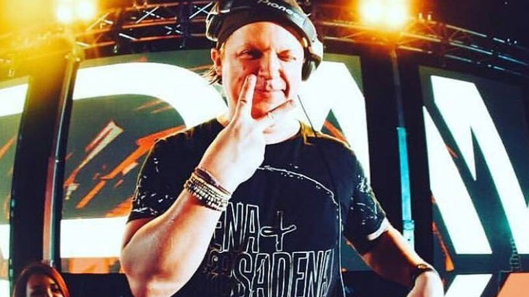 Ο διάσημος DJ Adam Sky σκοτώθηκε στην προσπάθειά του να σώσει μια φίλη του!