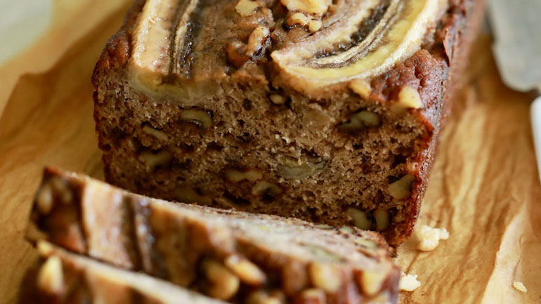 Kέικ μπανάνας χωρίς γλουτένη που λατρεύουν τα παιδιά!