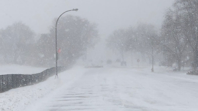Σφοδρή χιονόπτωση πλήττει τη Ρουμανία
