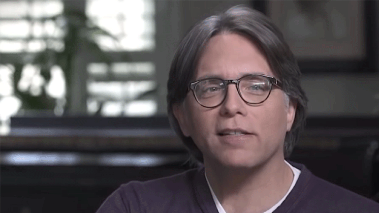 ΗΠΑ: Ξεκίνησε η δίκη του «γκουρού» Κιθ Ρανίερ που μετέτρεψε τις γυναίκες οπαδούς του σε σκλάβες του σεξ