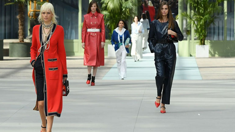 Virginie Viard: Η διάδοχος του Karl Lagerfeld παρουσίασε την πρώτη της συλλογή για τη Chanel