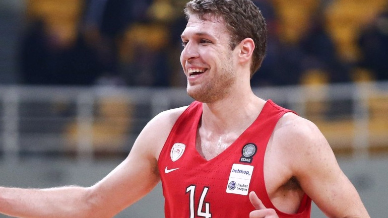 Ολυμπιακός: Με τον Βεζένκοφ προαναγγέλλει το παιχνίδι με τον Προμηθέα