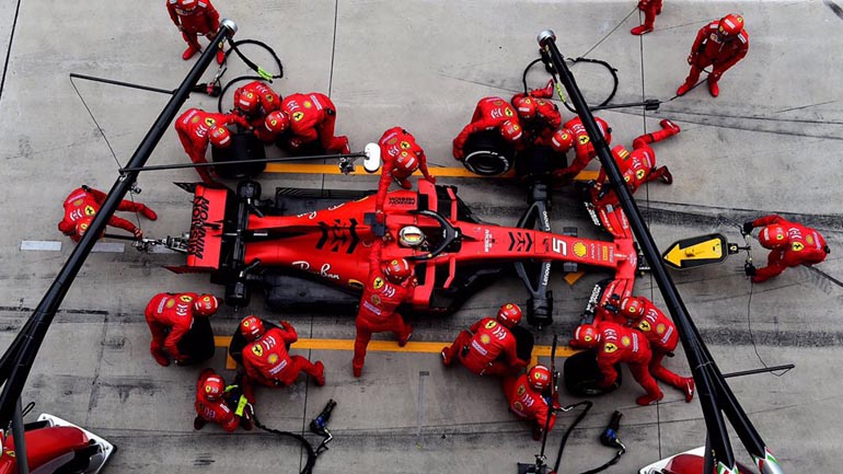 H Ferrari ετοιμάζει την αντεπίθεσή της