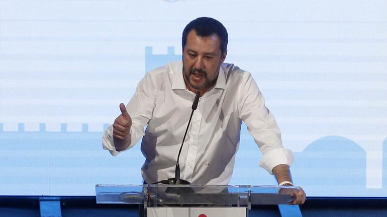 Μείωση της φορολογίας υπόσχεται ο Σαλβίνι