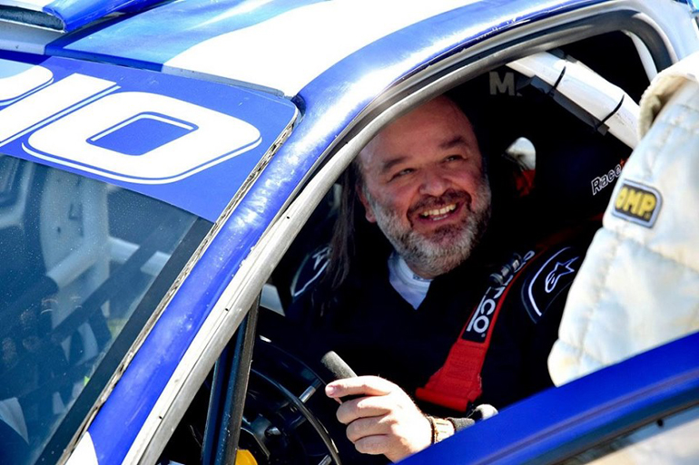 Ο Μάριος Ηλιόπουλος έχει μία ιδιαίτερη σχέση με τους θεατές...