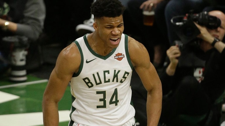 NBA: Διέλυσαν τους Σέλτικς και πέρασαν στους τελικούς της Ανατολής οι Μπακς