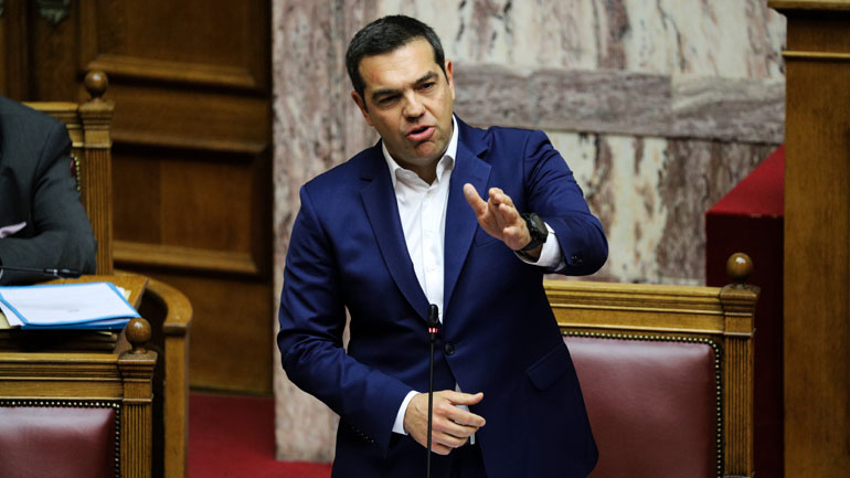 Απάντηση Τσίπρα σε Μητσοτάκη: Ο πατέρας μου ήταν αριστερός, ψηφοφόρος της ΕΔΑ και φυλακίστηκε επί Χούντας