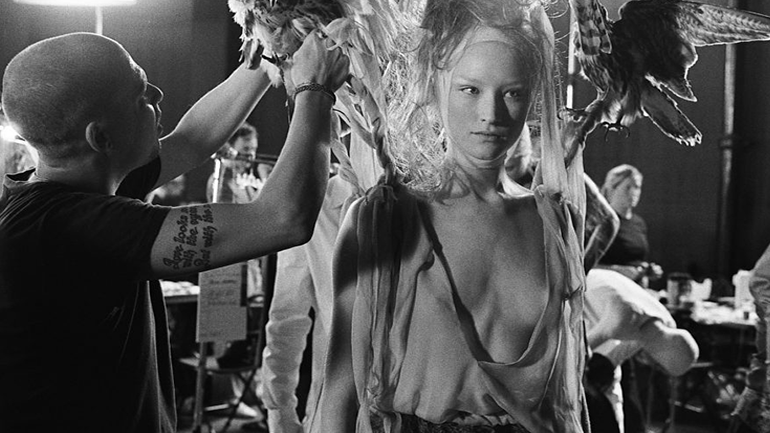 McQueen – Η ζωή του κακού παιδιού της μόδας, Αλεξάντερ ΜακΚουίν