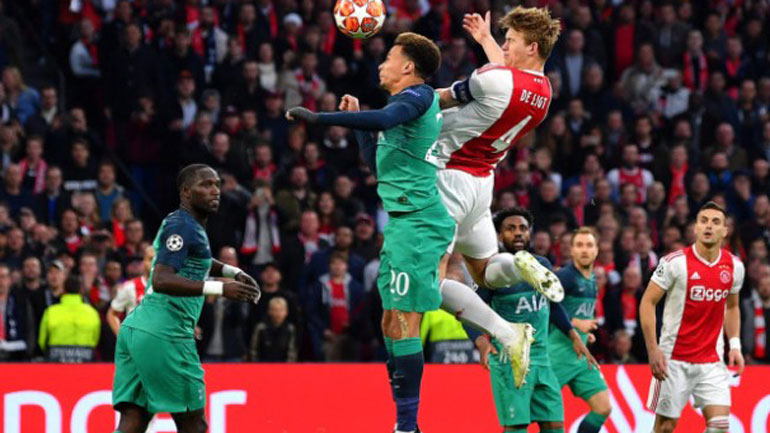 Κάτι ξεχωριστό συμβαίνει σήμερα στο ποδόσφαιρο…