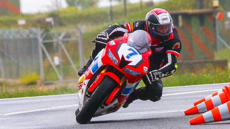 Πανελλήνιο Πρωτάθλημα Ταχύτητας: Στην πρώτη θέση Δημήτρης Κατακώστας και Honda CBR600RR.