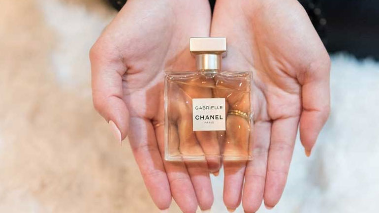 Τα καλύτερα perfume tips μέσα σε ένα βίντεο!