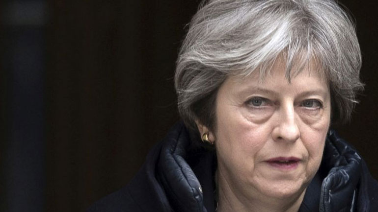 Οι Συντηρητικοί της Μέι στην τέταρτη θέση σε δημοσκόπηση για τις Ευρωεκλογές, πρώτος ο Ν. Φάρατζ