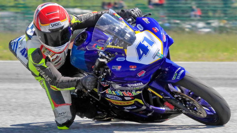 O Γιάννης Περιστεράς σε νέες περιπέτειες!