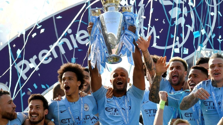 Η Σίτι σήκωσε την κούπα στην Αγγλία