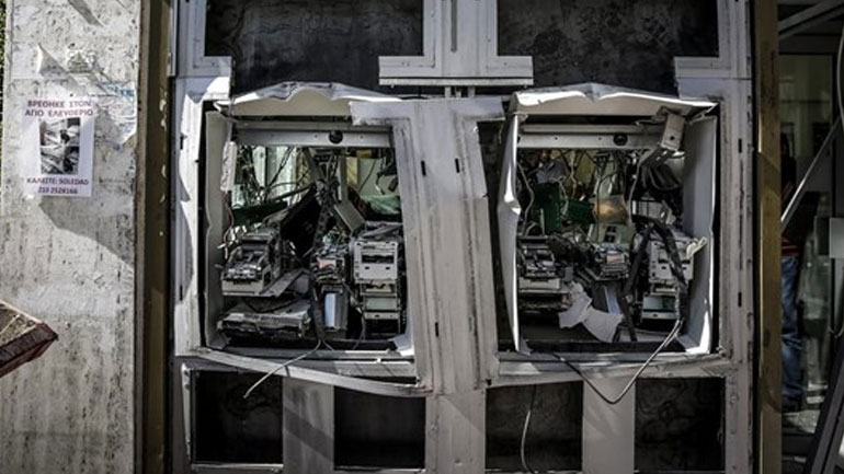 Μπαράζ εκρήξεων σε ΑΤΜ τα ξημερώματα