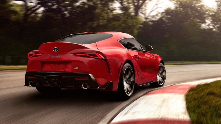 Το πρώτο γράμμα του Supra έχει εμπνευστεί από την πιο διάσημη πίστα