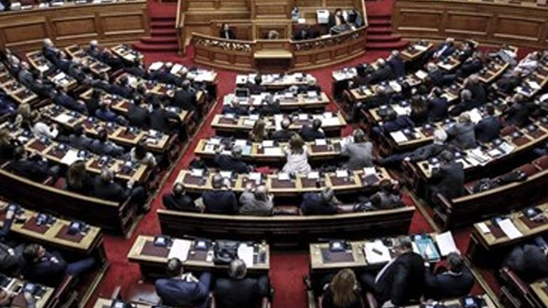 Βουλή: Υπερψηφίστηκε με ευρεία συναίνεση η σύμβαση για το νέο διεθνές αεροδρόμιο στο Καστέλι