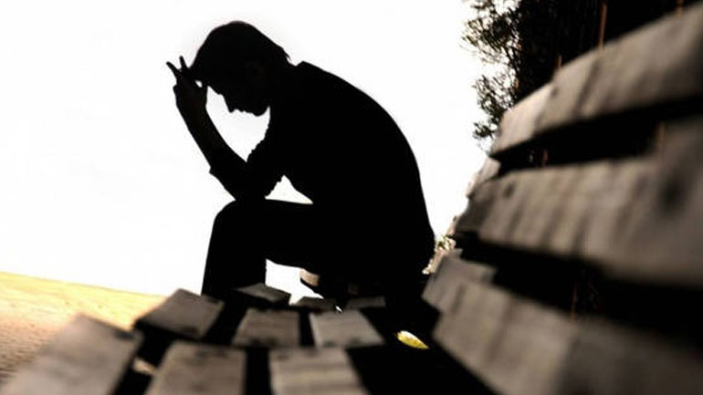 Άνδρες οι περισσότεροι αυτόχειρες στην Ελλάδα: Αποκαλυπτικά στοιχεία